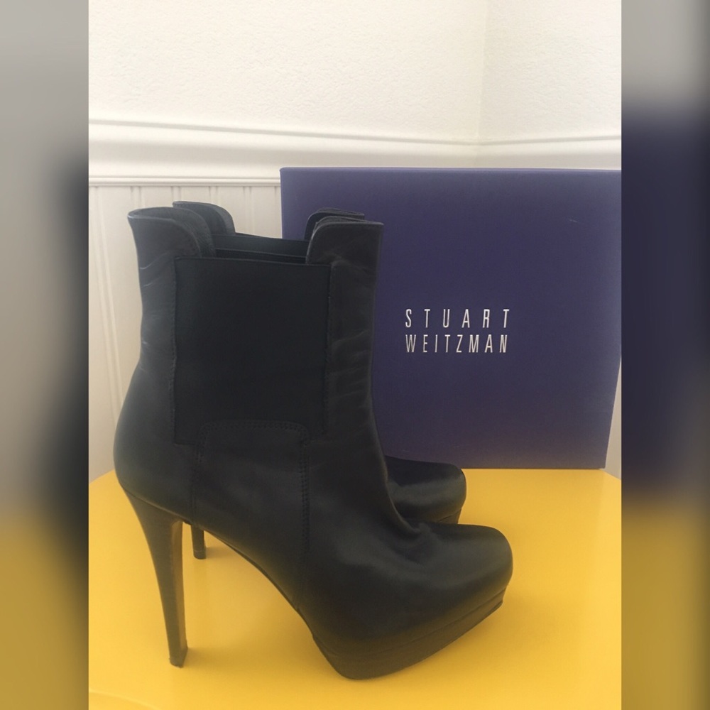 Stuart Weitzman Ankle Booties. Euc. Great For Fal… - image 2